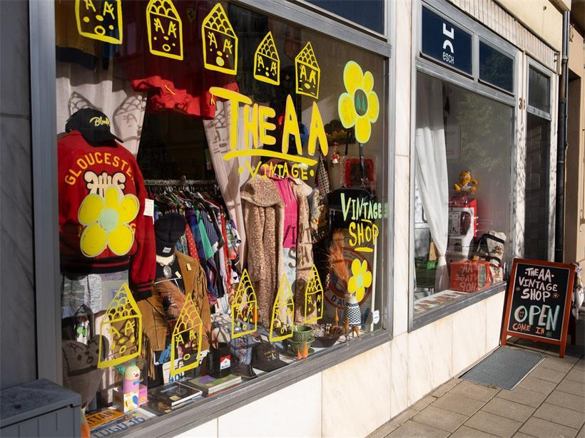 „The AA“ und „Gëlle Nool“ teilen sich seit September eine Adresse: im Gebäude 33 in der rue Dicks