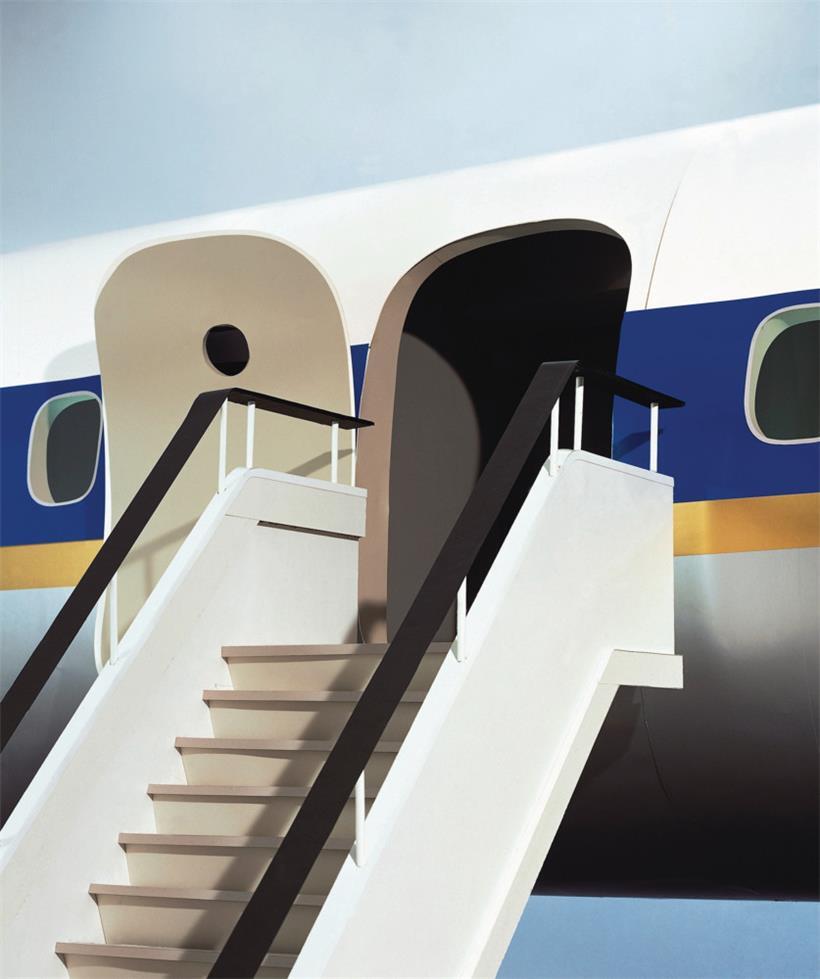 Thomas Demand, Gangway, 2001, C-Print/Diasec, 225 x 180 cm
