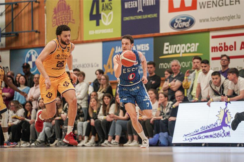 Thomas Grün (in Blau) und Esch können sich am kommenden Samstag den Meistertitel sichern
