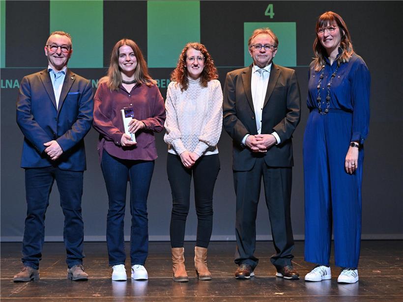 Mariya Klein-Shkolna feiert historischen Three-Peat Sieg bei internationalem Wettbewerb