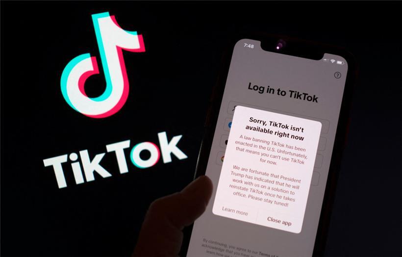 TikTok hat den Zugang zu seinen Nutzern in den Vereinigten Staaten unterbrochen, nachdem kurz vor dem Inkrafttreten eines nationalen Verbots im Namen der nationalen Sicherheit keine Maßnahmen ergriffen wurden
