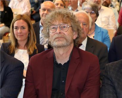 Tom Delles sieht es als seine Bürgerpflicht, auf die Gefahren von Rechtsextremismus und des allgemeinen Rechtsrucks in der Politik hinzuweisen
