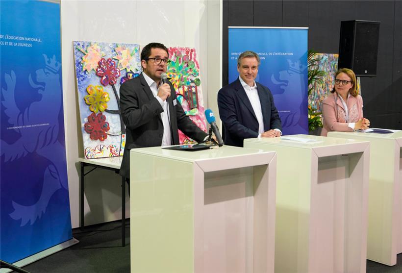 Tom Muller, Direktor für Berufsausbildungen, Bildungsminister Claude Meisch und Familienministerin Corinne Cahen bei der Vorstellung der neuen Abschlüsse
