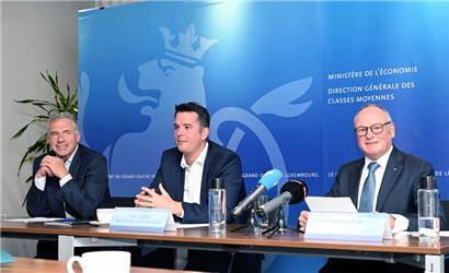 Tom Oberweis, Lex Delles und Fernand Ernster (v.l.n.r.) bei der Vorstellung des Plans
