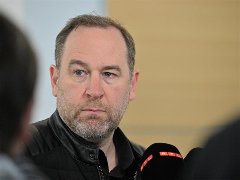Tom Weidig wird von der Justiz verwarnt
