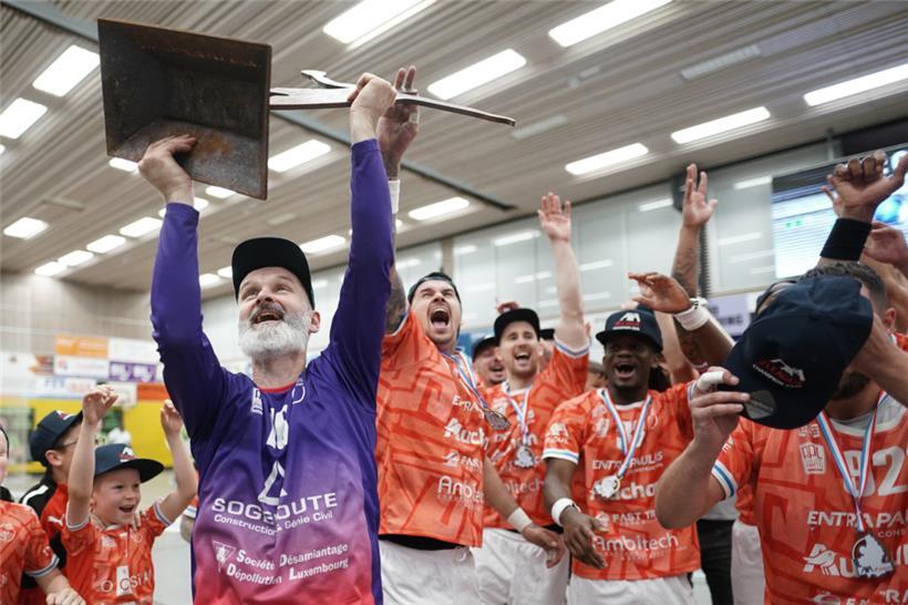 Torhüter Chris Auger und Matej Mudrinjak waren die Garanten des Red-Boys-Meistertitels
