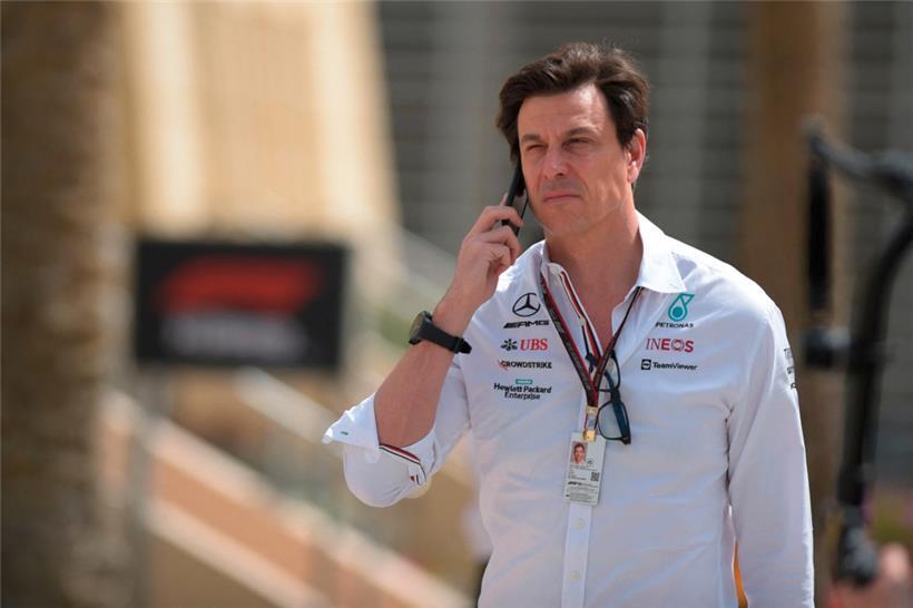 Toto Wolff ist aktuell nicht mit dem Auftreten seines Teams zufrieden
