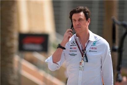 Toto Wolff ist aktuell nicht mit dem Auftreten seines Teams zufrieden

