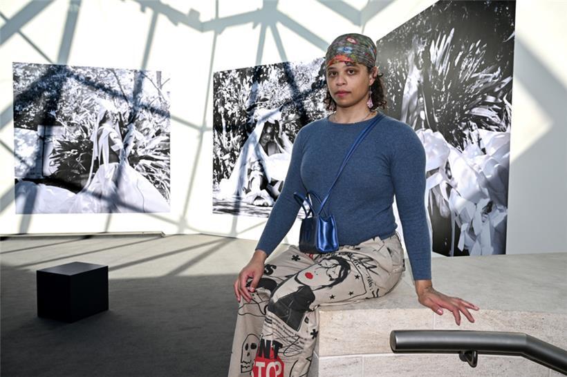 Tourmaline au Mudam, lors du montage de l’exposition qui lui est consacrée
