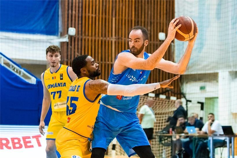 Trotz 29 Punkten von Clancy Rugg (in Blau) musste sich Luxemburg dem Favoriten Rumänien geschlagen geben
