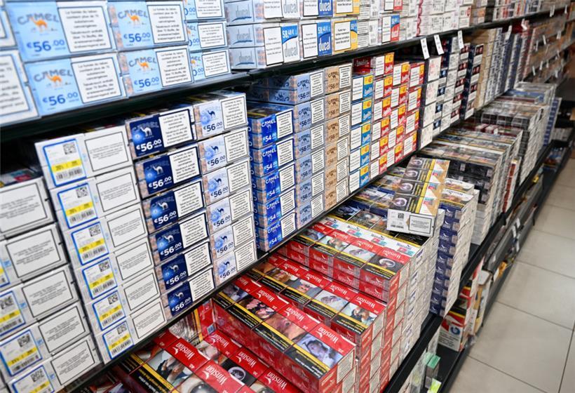 Trotz Steuererhöhungen boomt der Tabaktourismus weiterhin
