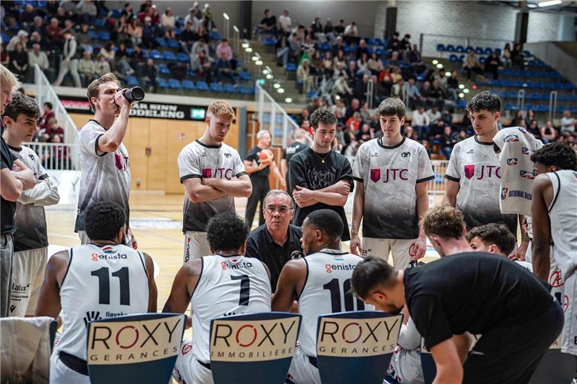 T71 Basketballteam feiert überraschenden Sieg gegen Fels am Samstag trotz schlechter Vorzeichen