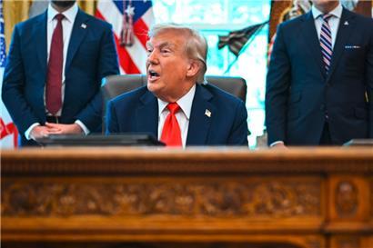 Trump wirft der Fema vor, ineffizient zu sein und politisch begründete Vorbehalte gegen republikanisch regierte Staaten zu hegen
