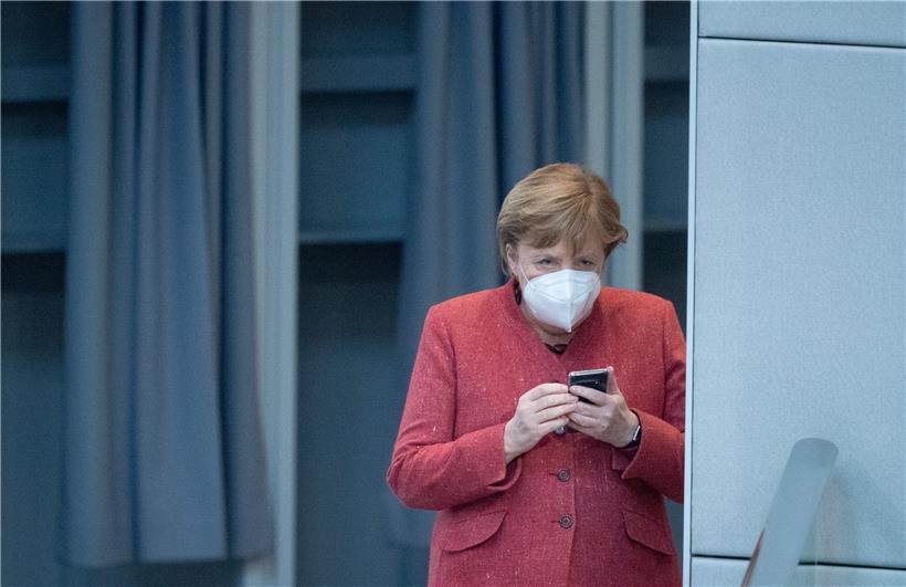 „Tut mir im Herzen leid“: Angela Merkel will strengere Corona-Maßnahmen
