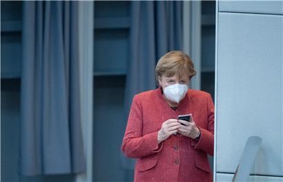 „Tut mir im Herzen leid“: Angela Merkel will strengere Corona-Maßnahmen
