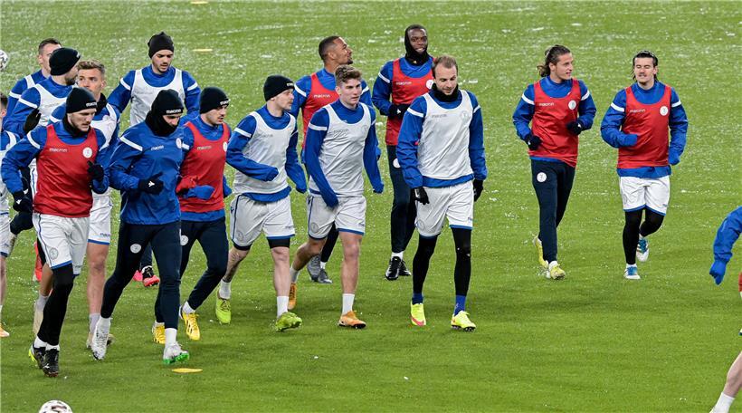Typisches irisches Wetter mit ein bisschen Hagel gab es gestern beim Abschlusstraining der Luxemburger
