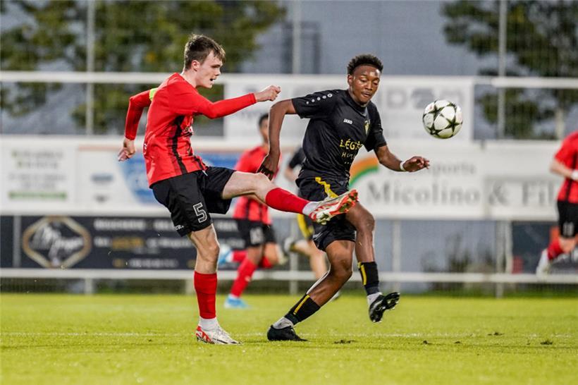 Tyron do Rosario (rechts) und Niederkorn wollen ihre Chance ausnutzen
