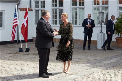 US-Außenminister Mike Pompeo wird von der dänischen Premierministerin Mette Frederiksen empfangen
