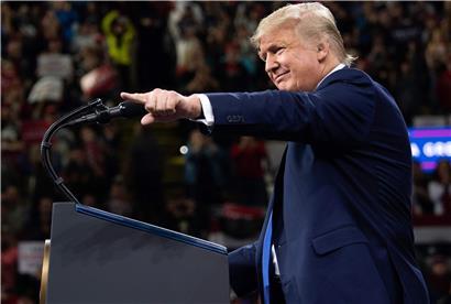 US-Präsident Donald Trumo hat den getöteten iranischen Militärstrategen Ghassem Soleimani mit derben Worten beleidigt
