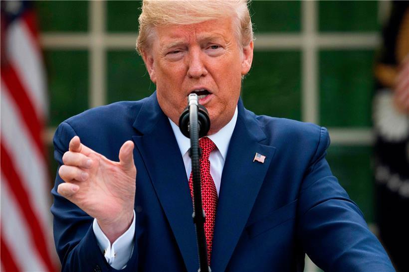 US Präsident Donald Trump bei einem Pressebriefing zur aktuellen Lage der Coronakrise in den USA
