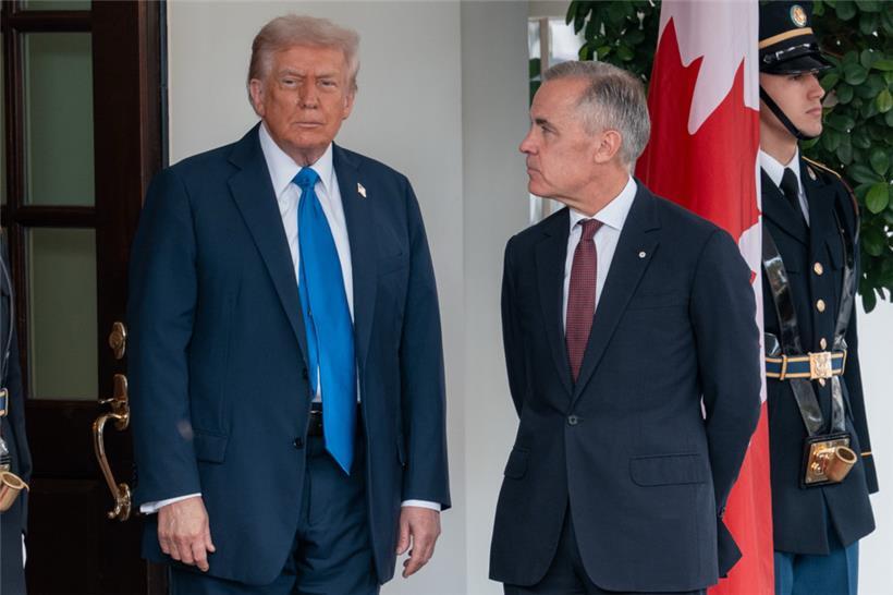 US-Präsident Donald Trump (l) und der kanadische Premierminister Mark Carney anfangs Oktober
