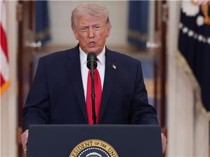 Donald Trump spricht im Weißen Haus in Washington über den Iran-Krieg, politische Rede und US-Außenpolitik