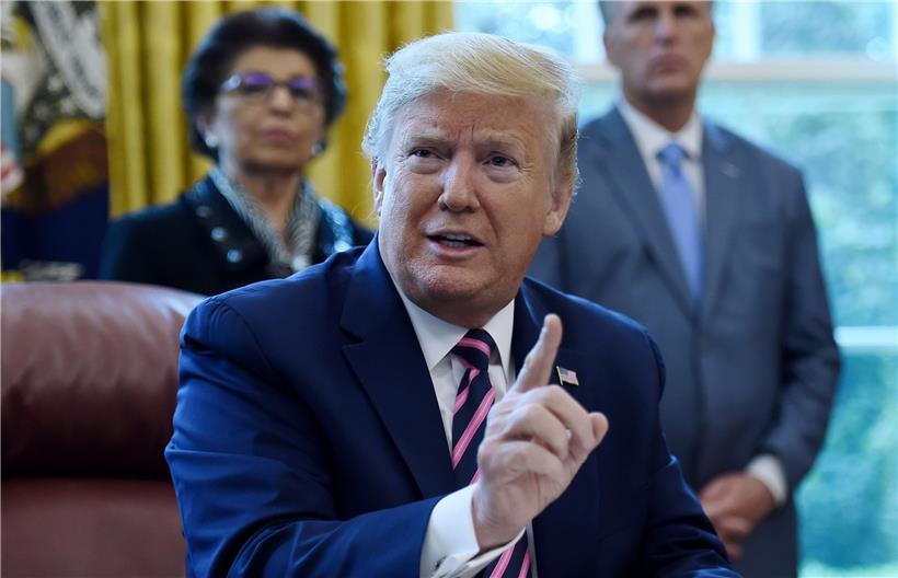US-Präsident Donald Trump will nun doch nicht mehr vor die Kamera treten. Schuld daran sind, laut seinem Tweet, die „feindseligen“ Medien. 
