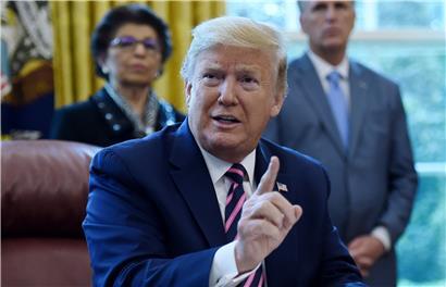 US-Präsident Donald Trump will nun doch nicht mehr vor die Kamera treten. Schuld daran sind, laut seinem Tweet, die „feindseligen“ Medien. 

