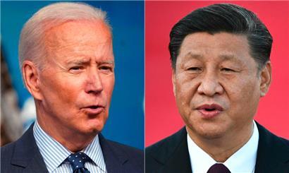 US-Präsident Joe Biden (l.) und der chinesische Präsident Xi Jinping haben sich angesichts zunehmender Spannungen telefonisch ausgetauscht
