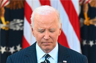 US-Präsident Joe Biden wendet sich im Rosengarten des Weißen Hauses an die Nation

