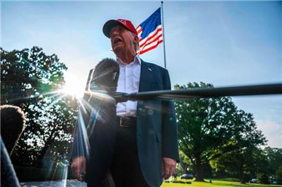 US-Präsident Trump im Garten des Weißen Hauses: Sein Gesetz brauchte 26 Stunden, um den Senat zu passieren
