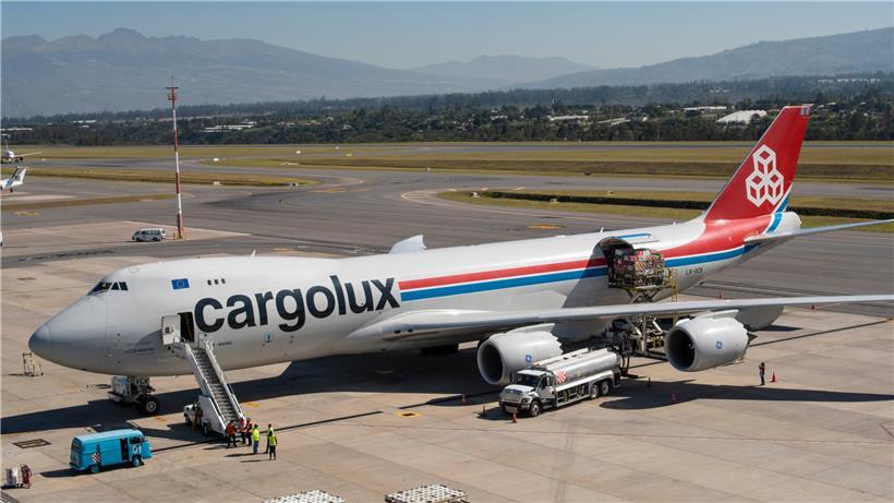Über eine Luftbrücke versorgt die Cargolux Luxemburg unter anderem mit medizinischem Material aus China
