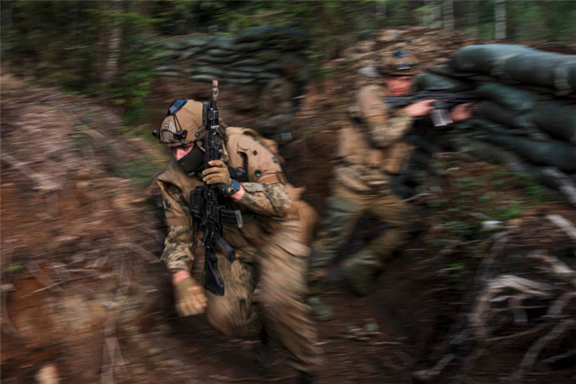 Ukrainische Soldaten beim Training in Norwegen
