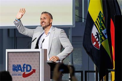 Ulrich Siegmund bei Wahlkampfveranstaltung, möglicher erster rechtsextremer Ministerpräsident in Sachsen-Anhalt