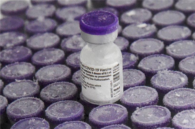 Ultrakalt gelagerter Impfstoff: Die Diskussionen um die Vakzine halten an

