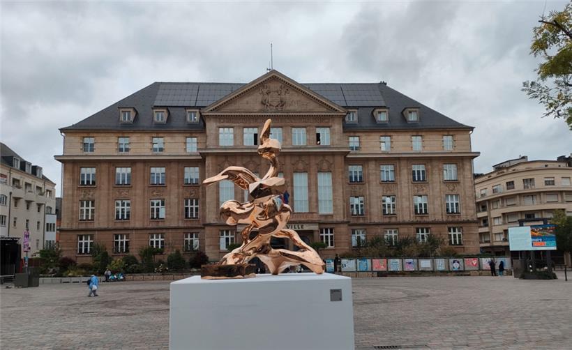 Um das Vermächtnis von Esch2022 ging es am Freitag im Stadtrat. Eines ist die Skulptur „Future Proof“ von Filip Markiewicz, die am Donnerstag feierlich eingeweiht wurde.
