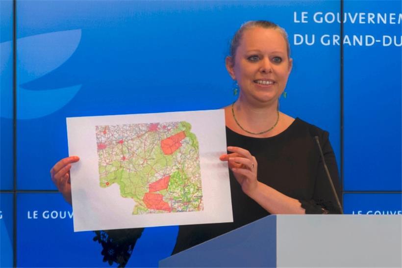 Umweltministerin Carole Dieschbourg kritisiert die Pläne der belgischen Regierung für ein Atommüllendlager im Luxemburger Grenzgebiet heftig. Insgesamt sieben der möglichen Standorte sind weniger als 100 Kilometer von Luxemburg entfernt. 
