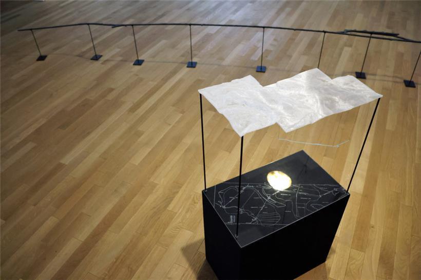 Un dispositif permet de situer la trajectoire de la galerie
