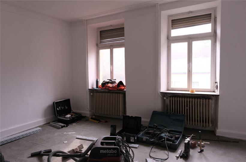 Und so sah’s im Wohnzimmer während der Arbeiten aus: Das Gröbste war da schon be...