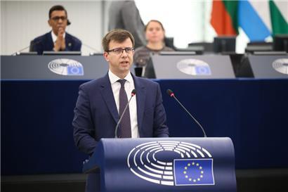 Ungarns Europaminister János Bóka verteidigte das Vorgehen seines Landes während der Debatte
