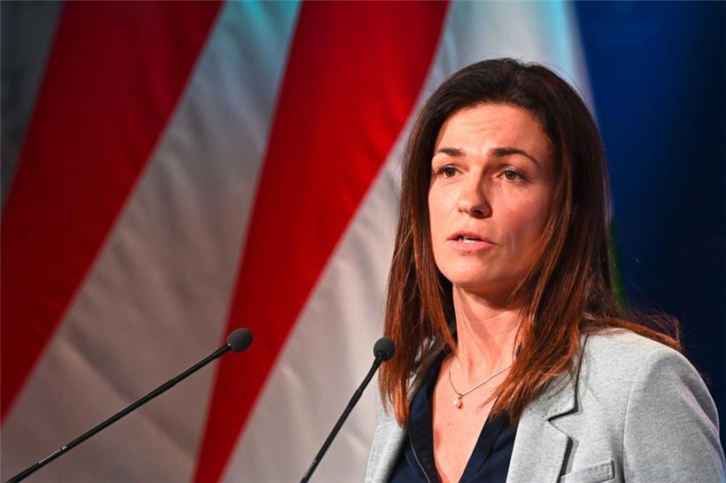 Ungarns Justizministerin Judit Varga reagiert mit Falschbehauptungen, also Lügen, auf das Urteil der EuGH-Richter, die eine Klage ihres Landes zurückgewiesen haben
