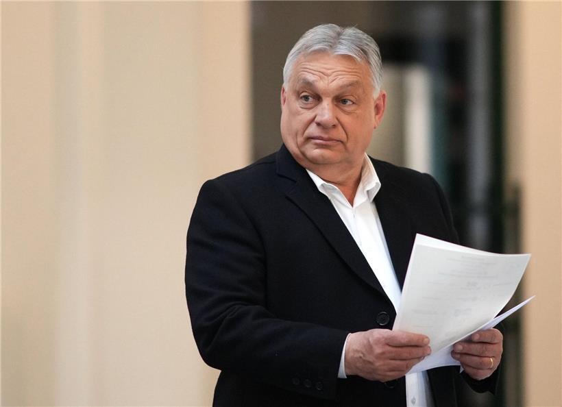 Viktor Orban, ungarischer Ministerpräsident, gibt Stimme im Wahllokal in Budapest bei Parlamentswahl ab