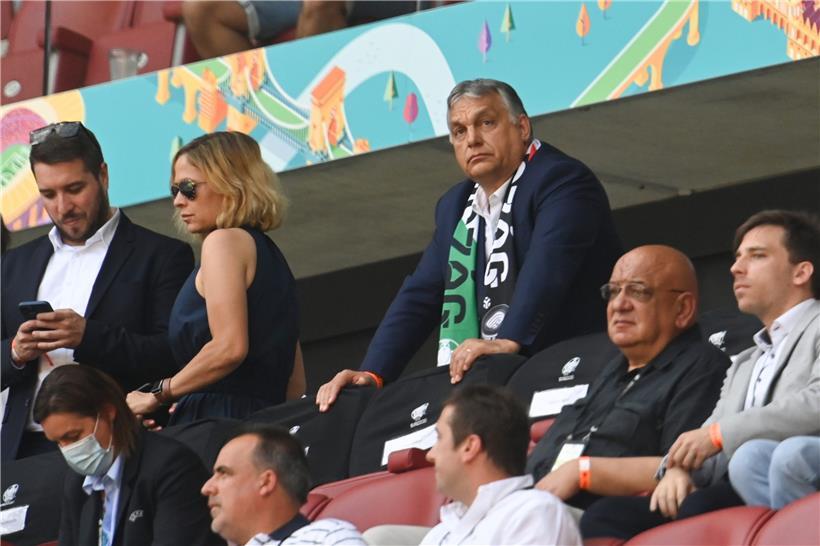 Ungarns Ministerpräsident Viktor Orban in der ausverkauften Puskas-Arena in Budapest
