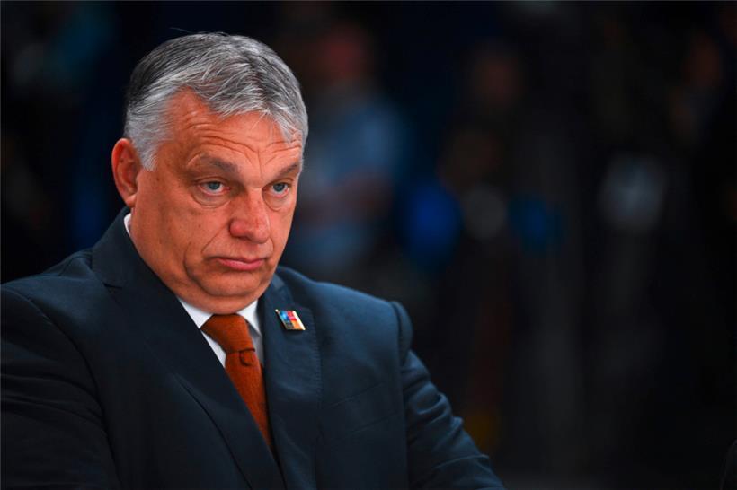 Ungarns Premier Viktor Orban bringt sich und sein Land in der EU und auf internationaler Bühne zunehmend ins Abseits
