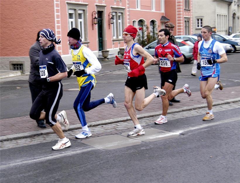 Unser Trainer mit der Startnummer 259 beim Silvesterlauf 2003 in Rambruch