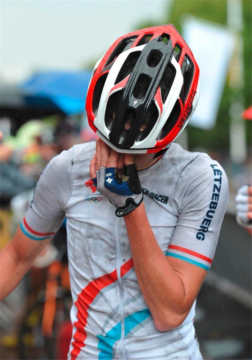 Untröstlich: Christine Majerus nach dem olympischen Straßenrennen 2012
