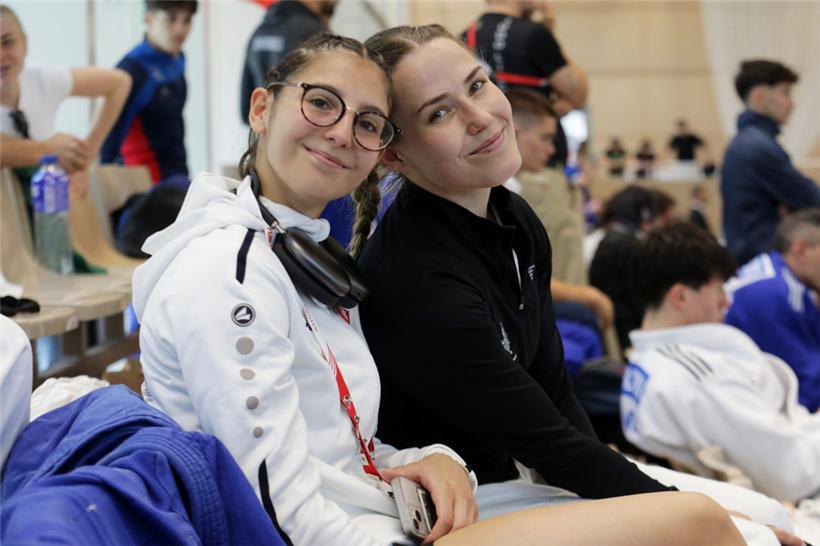 Unzertrennlich: Carla Tavares und Anettka Mosr während der letzten Momente vor ihrem Finale
