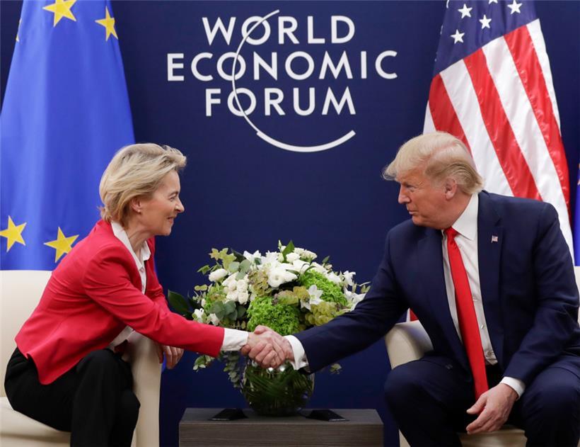 Ursula von der Leyen und Donald Trump haben den Handelsbeziehungen zwischen der EU und den USA eine Schonfrist von einem Monat eingeräumt
