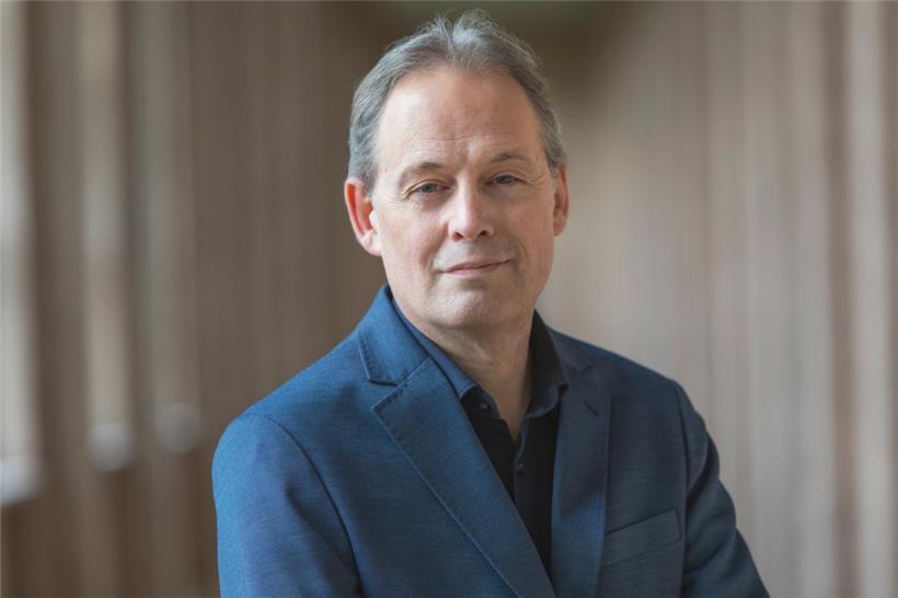 Uwe Neumahr nahm ein Gebäude als Ausgangspunkt für sein Buch
