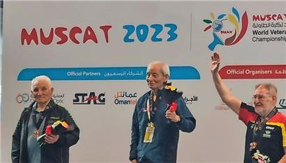 Val Langehegermann (l.) hat sich bei der Tischtennis-WM der Masters den Vizeweltmeistertitel in der Altersklasse 85 bis 89 Jahre gesichert
